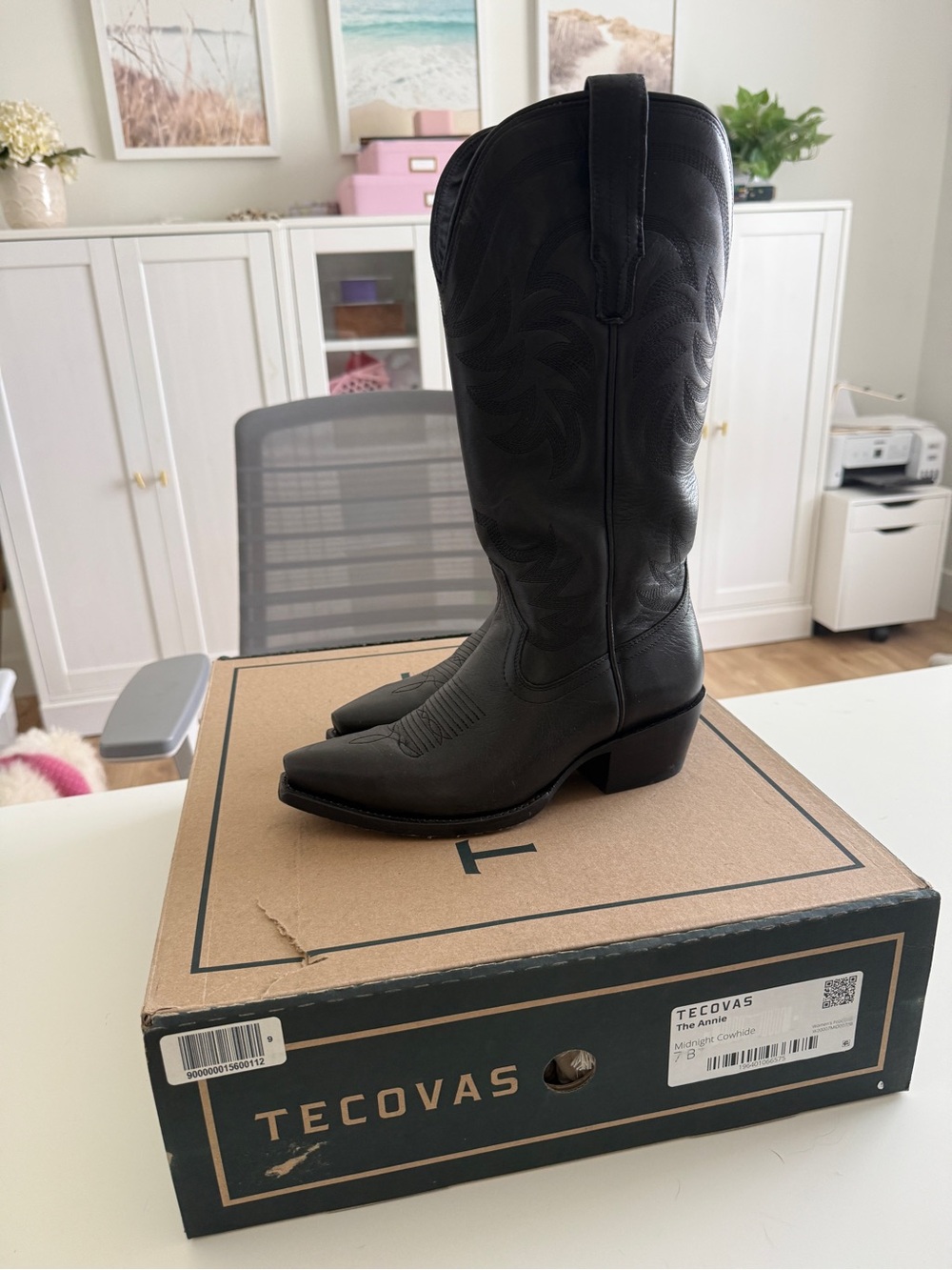Tecovas Annie Black Leather Women's Cowboy Boots size 7.